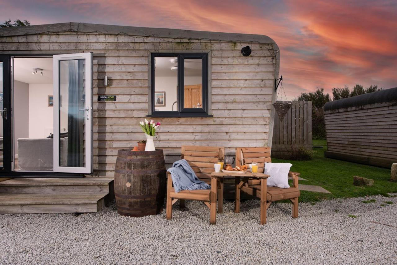 Wheal Rose -Beautifully Fitted Lodge Helston Cornwall Екстер'єр фото