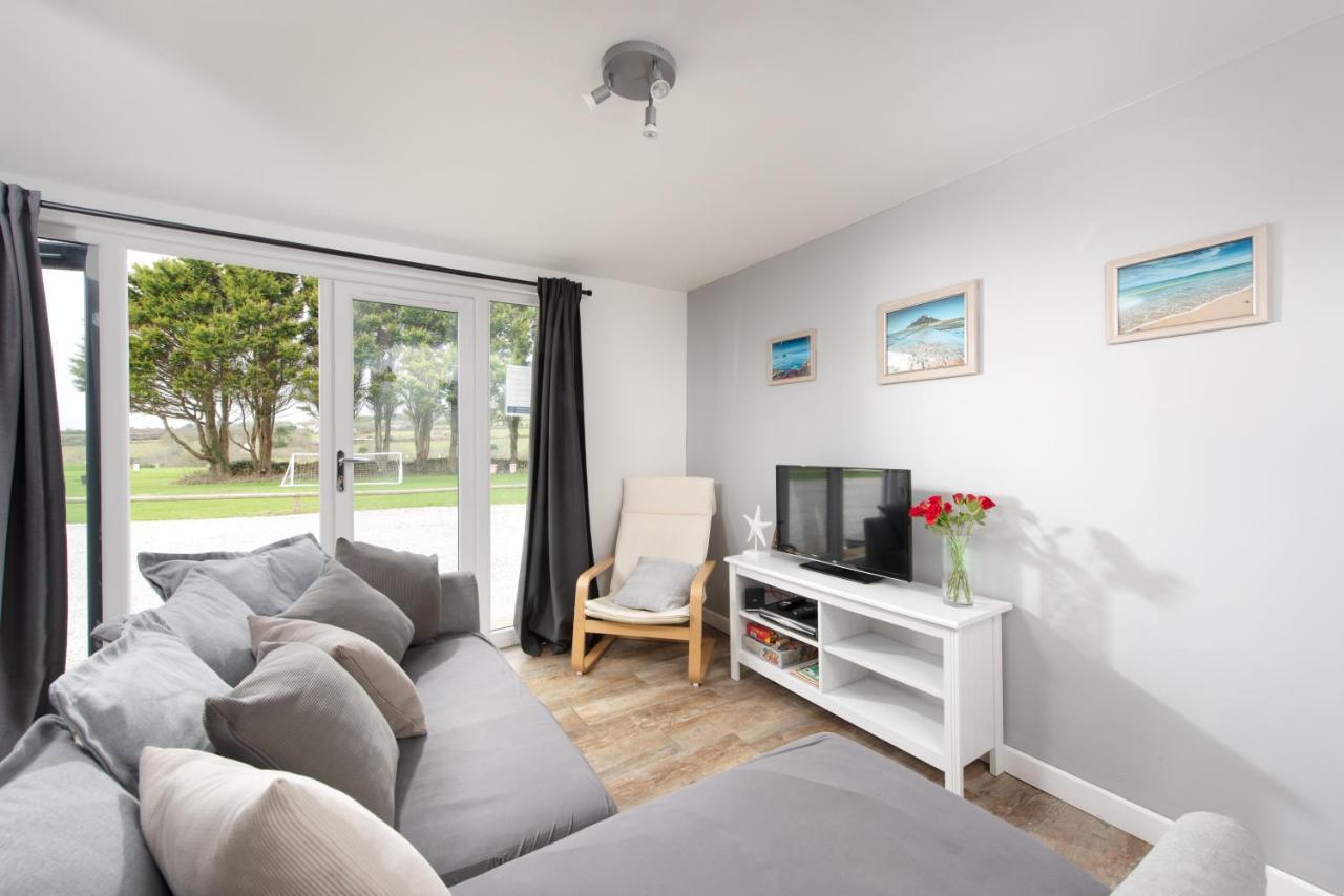 Wheal Rose -Beautifully Fitted Lodge Helston Cornwall Екстер'єр фото